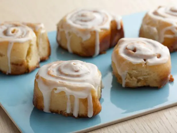 Overnight Cinnamon Rolls Overnight Cinnamon Rolls